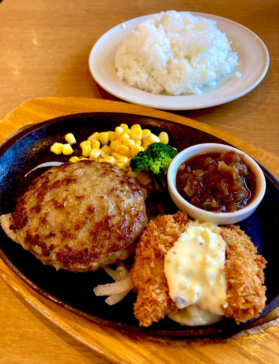 ittutti's tweet photo. 夏季のメニューが終わって
牡蠣のメニューに変わってたよと◎

#牡蠣フライ
#牡蠣パスタ 
#パスタはデザート https://t.co/O0avhOw5fa