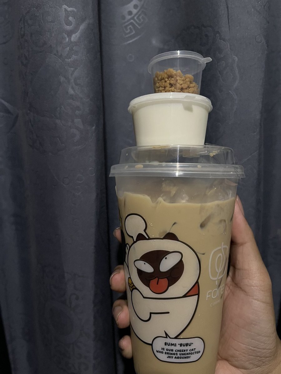 cowosukamatcha's tweet photo. kopi pertama di bulan oktober🤭 kalian udah pada ngopi belom? https://t.co/42nvfMzaxn