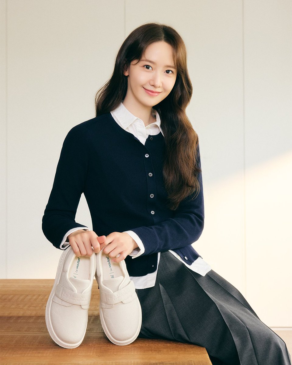 inlovewyoona's tweet photo. Yoona looks so beautiful.
Seeing these photos makes me think of Yoona as Ra-hee all over again. ♥ https://t.co/xKRYUhJPM9