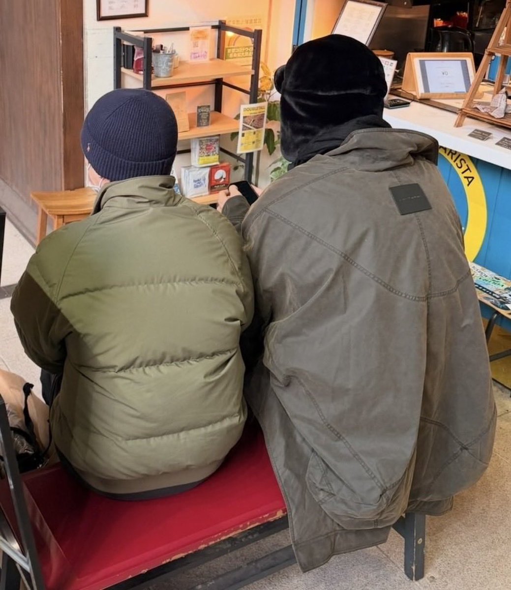 Doh_KyungSooSoo's tweet photo. Kwangsoo sent a photo of him and Kyungsoo on his bubble. 😃

#도경수 #디오 #DOHKYUNGSOO https://t.co/aGtatfVd8g