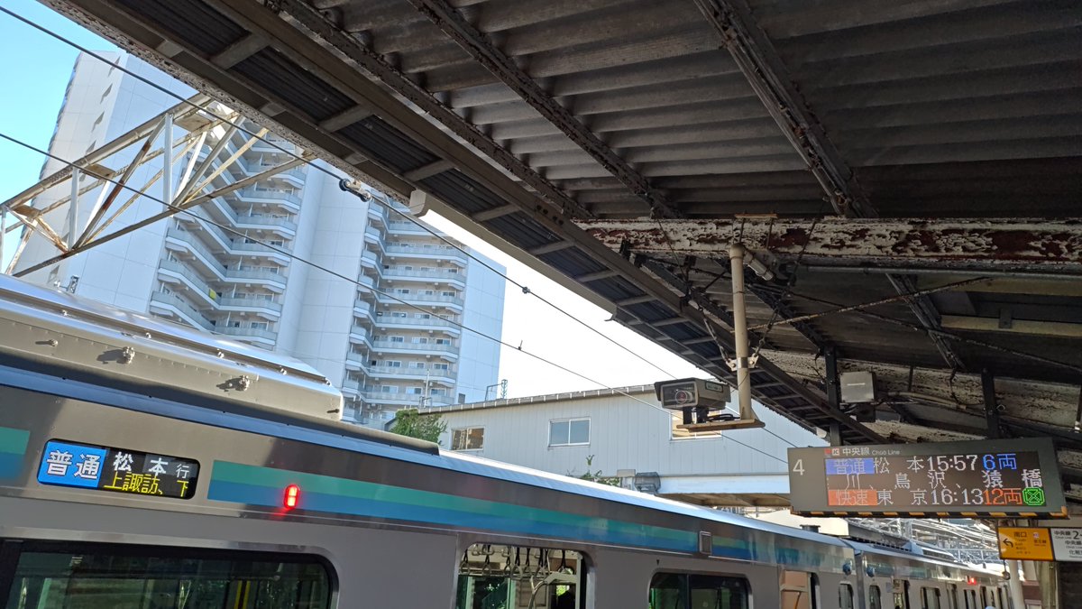 Satsu24leH's tweet photo. ということでE131系200番代営業初列車はN5+N6編成で445M高尾初松本行き。 https://t.co/tqpHEIJIhn
