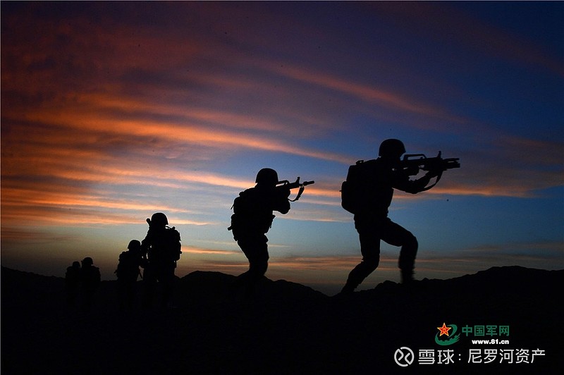 shary_acr69_7a7's tweet photo. Today at dawn, the scout’s whistle is sharp, swift—how the little ones’ brave hearts shine, and we stand together, each doing our part. https://t.co/daGy77alCt