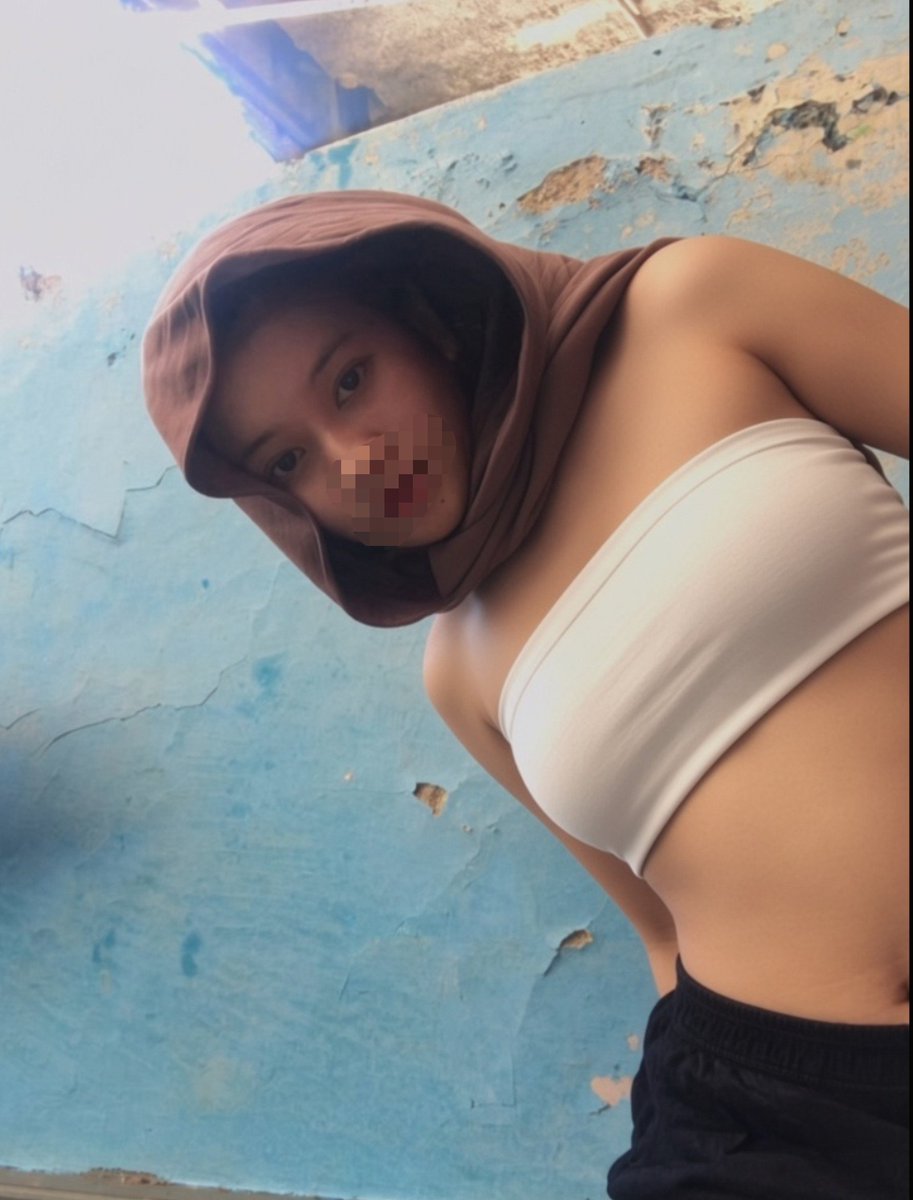 gabyyan00's tweet photo. Tipis2 lah ya mumpung sepi https://t.co/7DrUtSQH3S