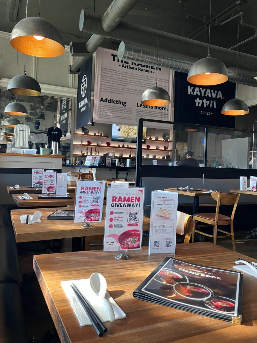 kayava_jp's tweet photo. 🎉Happy 2nd Anniversary！🎉
 
アメリカ・シアトルの1号店(FREMONT店)が、
10月3日に2周年を迎えます🍜✨

遠く離れた地でも、
多くのお客様に支えられながら歩んできた2年間。

現地の皆さまへの感謝と、
これからのさらなる発展を願って✨

これからも日本とシアトル、それぞれの地で美味しいラーメンをお届けしてまいります🍜

#KAYAVA #カヤバ