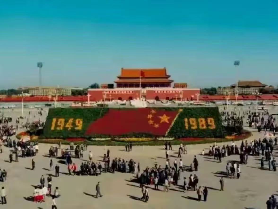Sjz0604's tweet photo. 可惜了那一年的国庆应该是最令人怀念的了😓 https://t.co/gHIxLa0uJt
