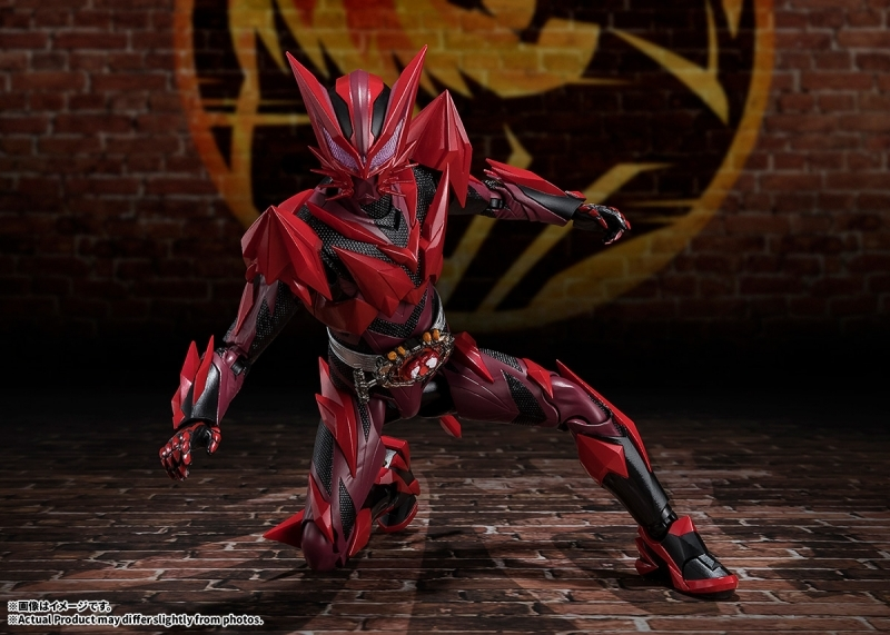 riderwiz_tw's tweet photo. 深紅のボディが印象的な仮面ライダーマオウがS.H.Figuartsで登場✨

【S.H.Figuarts 仮面ライダーマオウ】

アニメイトオンラインで予約開始！
https://t.co/YUYxy6xP7I https://t.co/KVdoJoo2Eu
