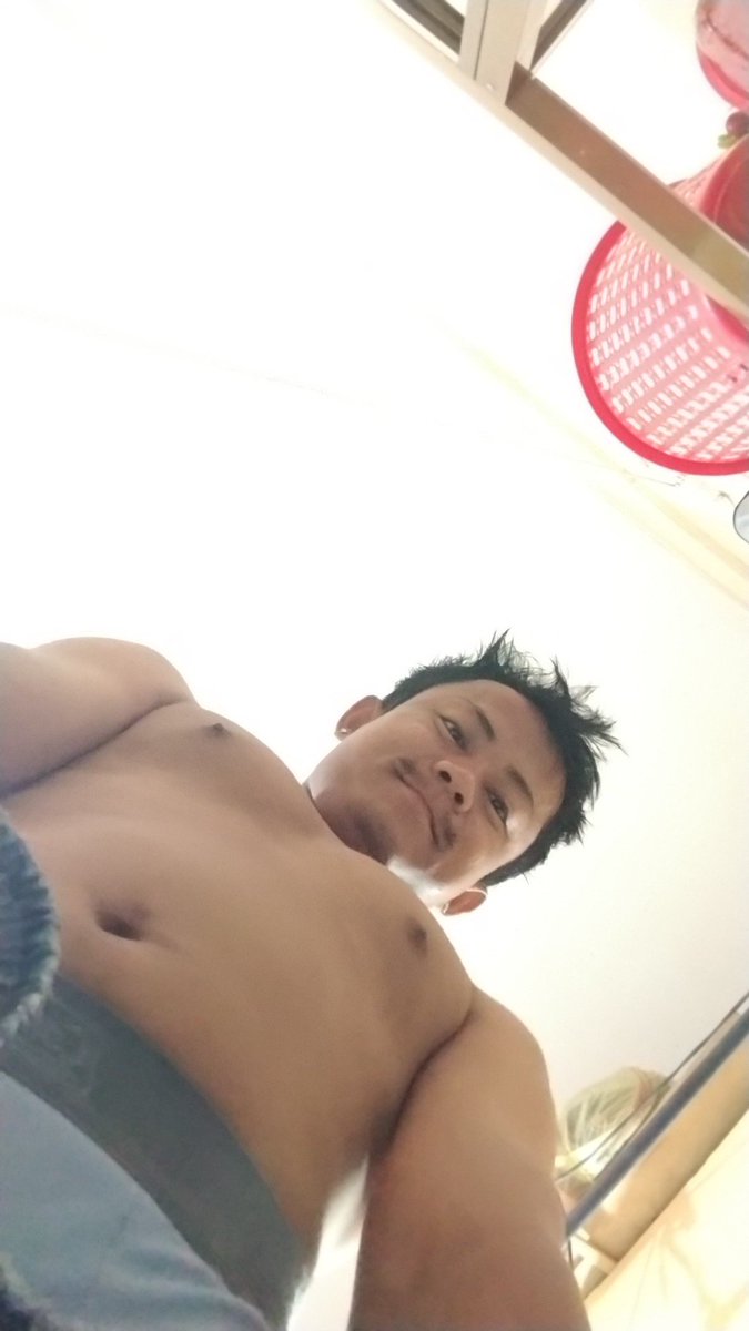 TyFa23564062's tweet photo. ពេលព្រឹក​ជិតភ្លឺ🫠🙈🤣 https://t.co/iFoJtR0Hdj