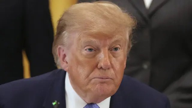 ToplumsalMht220's tweet photo. Trump: 

"Irak’tan onurlu ve saygın bir şekilde ayrıldık"

(ABD'nin 23 yıl süren Irak işgalinde 205 bini belgelenmiş olmak üzere, 1 milyon sivil öldürülmüştür.) https://t.co/vhzMH6Ww7Z