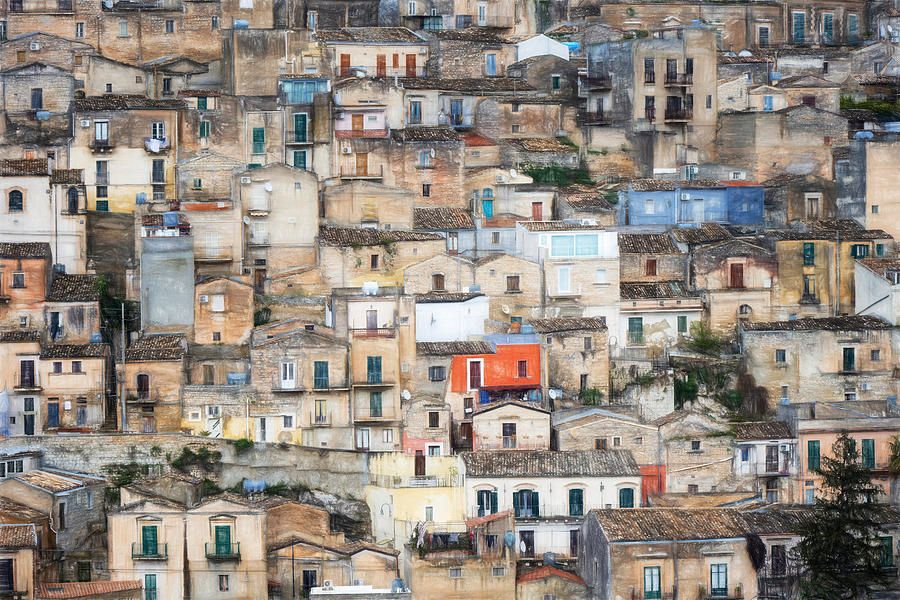 joancarroll's tweet photo. Modica Sicily Artistic! https://t.co/S2mLTksJGP #modica #sicily #italy #houses #hillside #crowded #cityscape #Travel #travelphotography #giftideas @joancarroll https://t.co/WvkY2PaIaW