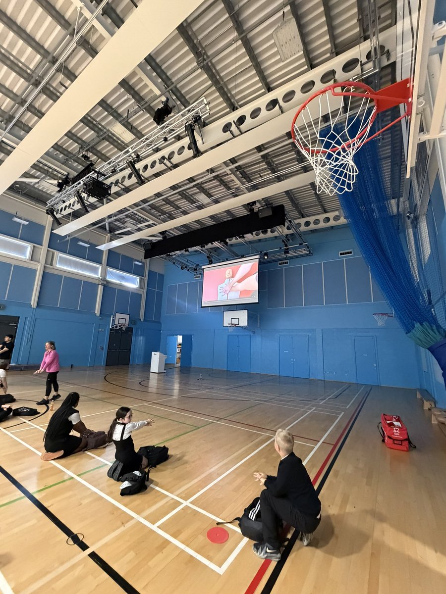OLSP_PE's tweet photo. Another successful delivery on #restartaheart day to all of our S1 pupils @ResusCouncilUK @OLSPHigh https://t.co/6rDTNOQPMM