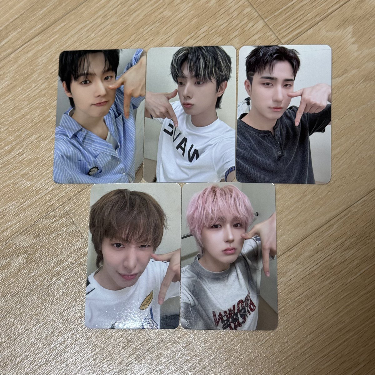 ydooo111's tweet photo. 원위 260710 사운드웨이브 대면 미공포 장당 0.7에 양도해요 옾챗주세요!

https://t.co/xvPqk3HSXh

ㅅㅊㅇ 원위 기억책 별 데모 미공포 판매 양도 용훈 강현 현구 하린 동명 키아 기욱 미공개포카 플래닛나인 보이저 미로 메이즈 관람차 이카루스 시나리오 https://t.co/2CSqW1SKZM