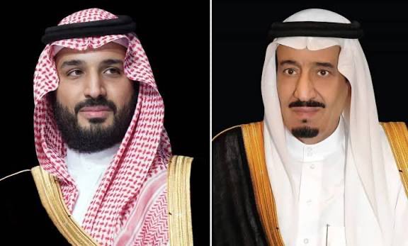 SaudiNews50's tweet photo. عاجل:

بتوجيه الملك وولي العهد..

دفعة جديدة من دعم الموازنة اليمنية بأكثر من 224 مليون ريال، مخصّصةً لتغطية النفقات التشغيلية والرواتب، بما يسهم في تقليل عجز الموازنة، وانتظام التدفقات المالية الحكومية، وتعزيز القوة الشرائية، وتنشيط الأسواق التجارية. https://t.co/nnnN5lNVHu