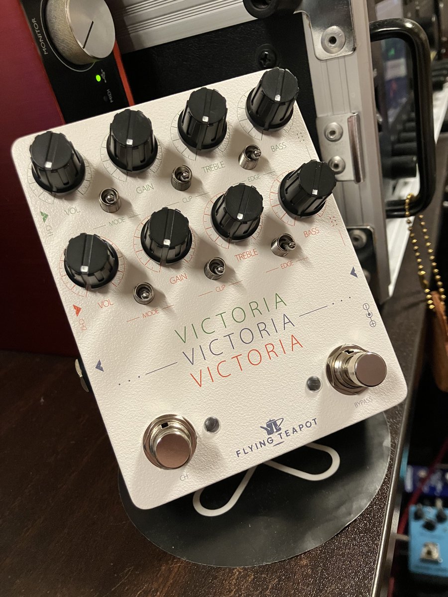 tmmfpgaer's tweet photo. my new gear…
Flying Teapot Victoria
ずっと待っていたペダルがようやく手に入りました!
これからじっくり音出ししていきます!
#flyingteapot https://t.co/NUFMROFYlX