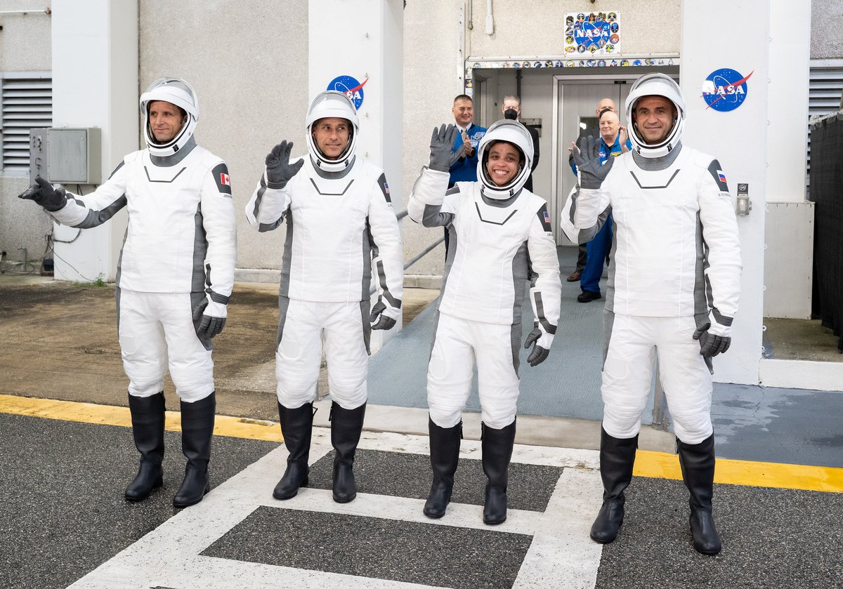 NASA_es tweet picture
