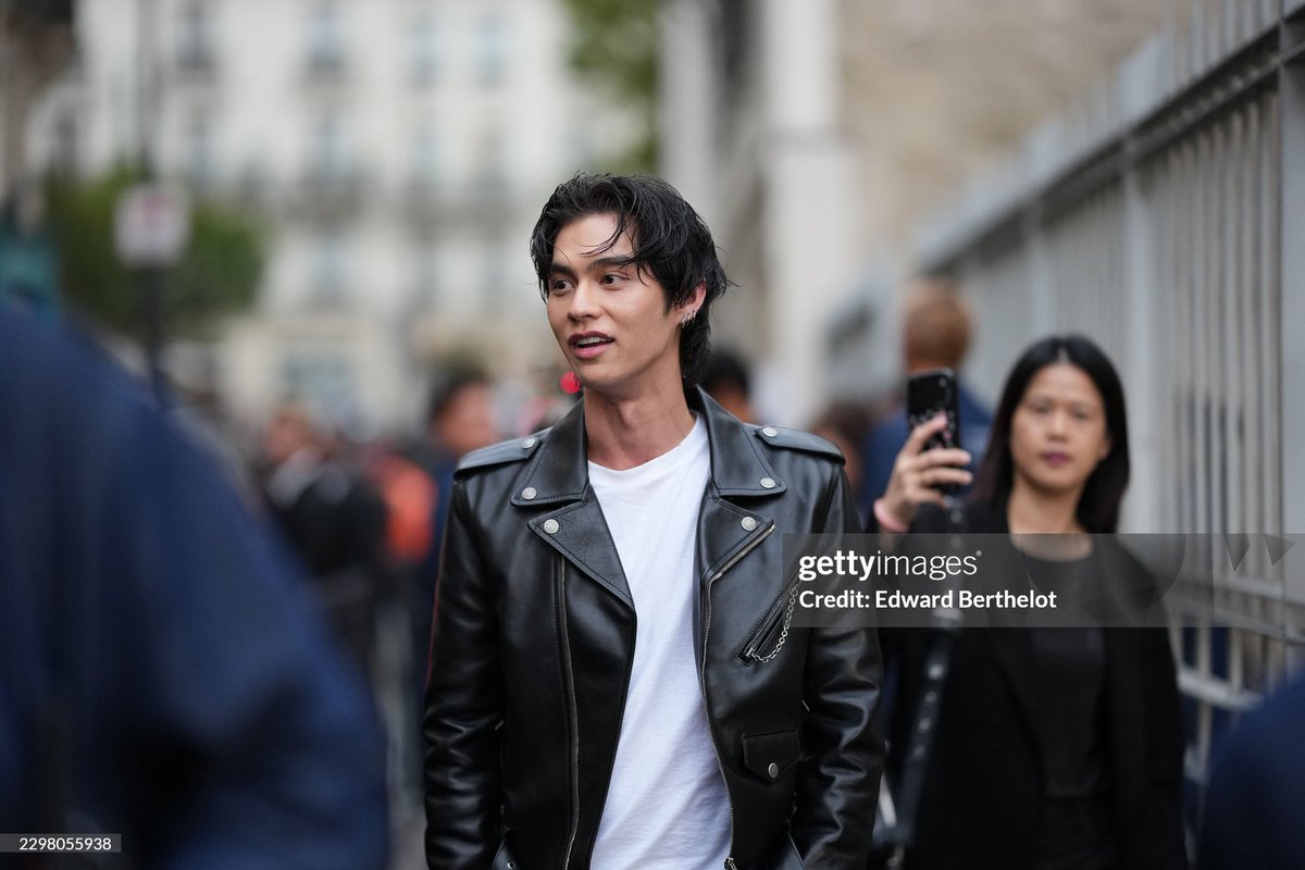 pmxvc_'s tweet photo. Street Style - Paris Fashion Week - Womenswear Spring/Summer 2027 - Day 3

PARIS, FRANCE - SEPTEMBER 30: Bright wears wavy black jaw-length hair, a black shiny leather biker jacket, a white crew-neck t-shirt, outside Acne Studios, during Paris Fashion Week - Womenswear Spring/Summer 2027, on September 30, 2026 in Paris, France (Photo by Edward Berthelot/Getty Images)

🔗 https://t.co/imbYhMvkAd
🔗 https://t.co/yAjE2LiQh9
🔗 https://t.co/1FhVbp4IHf
🔗 https://t.co/wFFytPGYWq

BRIGHT WITH ACNE STUDIOS
#AcneStudiosSS27xBRIGHT
#AcneStudiosSS27
#AcneStudios
#bbrightvc