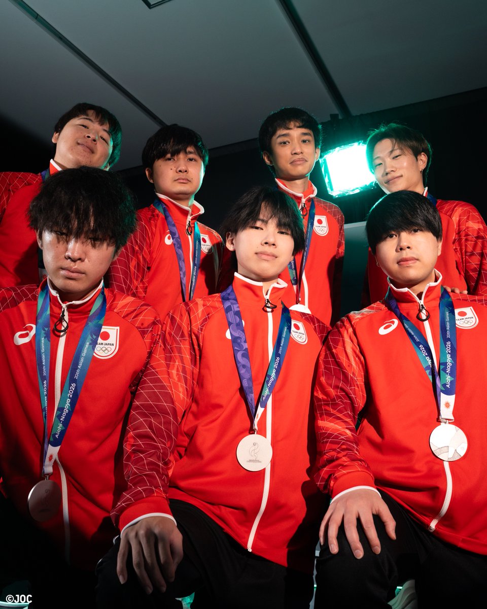 TeamJapan's tweet photo. Portrait📷

#愛知名古屋2026 🇯🇵
eスポーツ／Identity V 第五人格
神谷凌 選手
粟田勇斗 選手
小沼真澄 選手
上村匡優 選手
大山流陽 選手
前田健太朗 選手
上仲真生 選手

@JeSUofficial @kona_0603 @unpii2213
@cityy_V @TMW75641137 @yukainakinako_
@maekennee @TM00130623 
#TEAMJAPAN #ともに一歩踏み出す勇気を