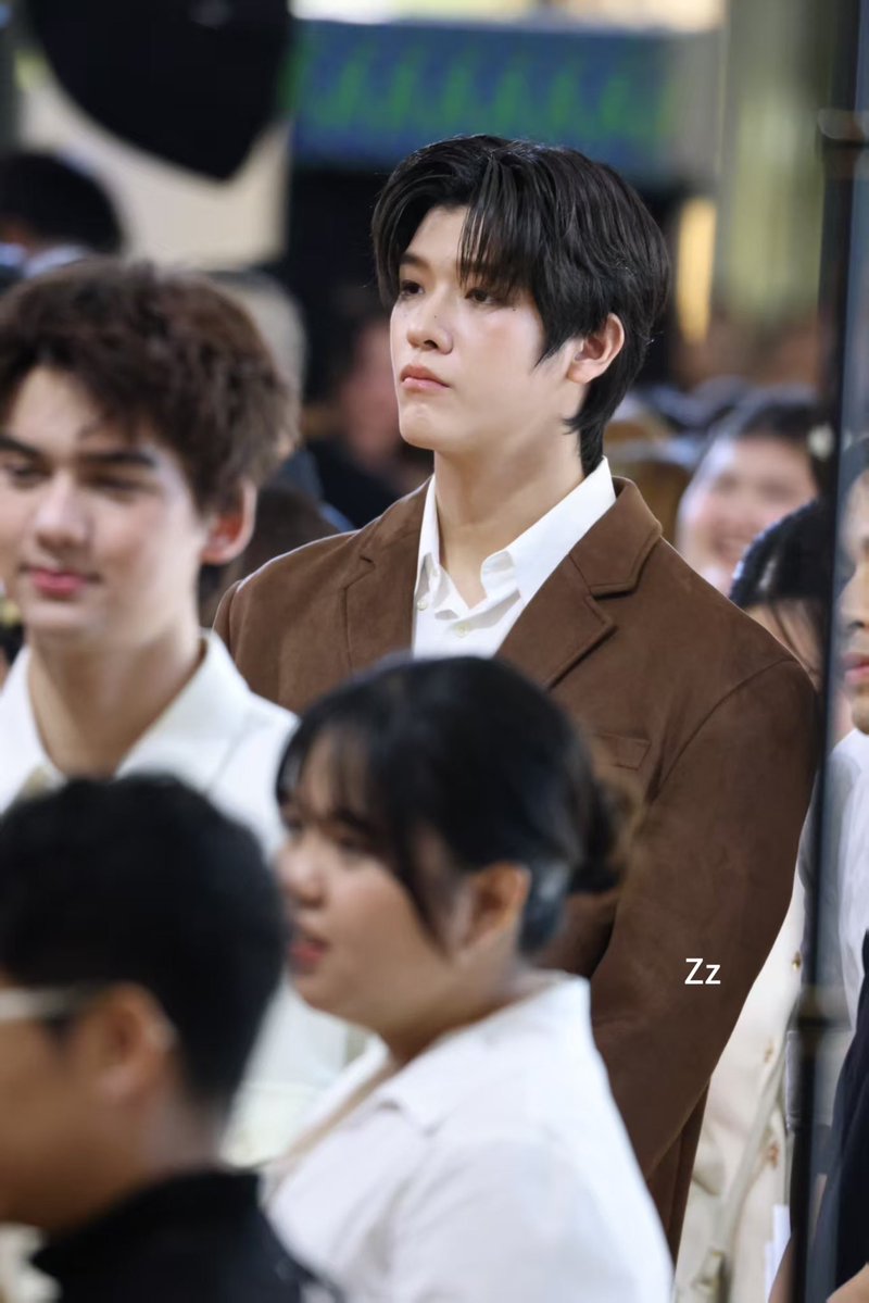 Mellzeepruk's tweet photo. As always, besides looking handsome from the front, he also looks very handsome from the side. 🤭🤎

#BAZAARArt #BAZAARART2026 
#BAZAARThailand #CentralEmbassy #ACELOVESFASHION
#จมอ่านว่าจอมอ #jimmy_jimmoi https://t.co/AtDR8s4EWS