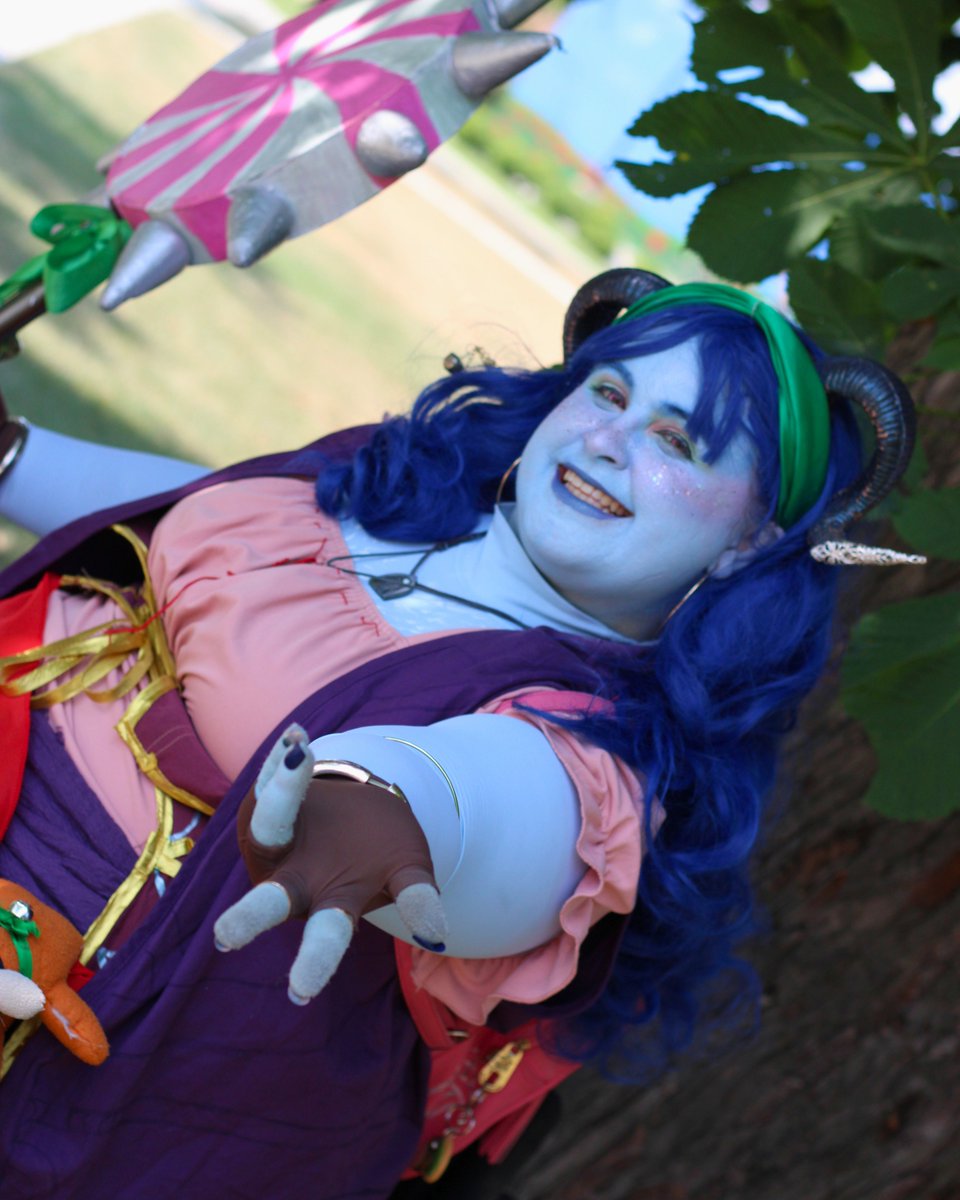 thishasbeencary's tweet photo. I'm asking you to open your heart to chaos.
π§ Jester Lavorre is a @CriticalRole character by @LauraBaileyVO
π¦ Jester cosplayed by me!
πΈ Photo by cos.possum
#jesterlavorre #criticalrole #criticalrolecosplay #mightynein https://t.co/aSfo1UZ95Y