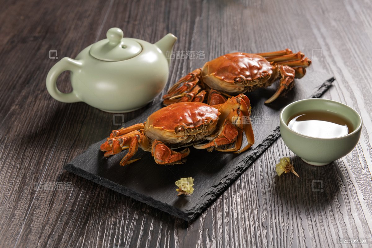 bluxzr1579's tweet photo. [Eating fresh crabs during rush hour feels like a quality win on a lazy workday!] https://t.co/yUsh0wUQFn