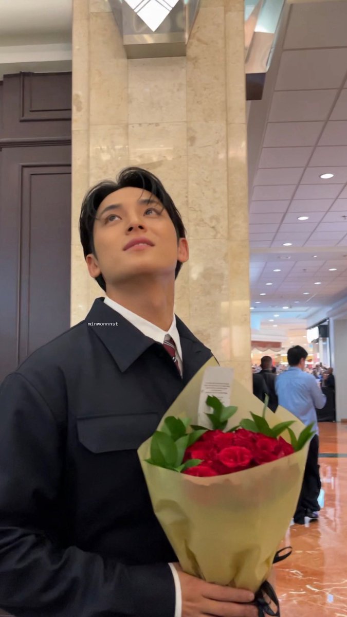 minwonnnst's tweet photo. aduh deket banget kak @/mingyu 

#mingyu #민규 https://t.co/rwejyDJ7S7