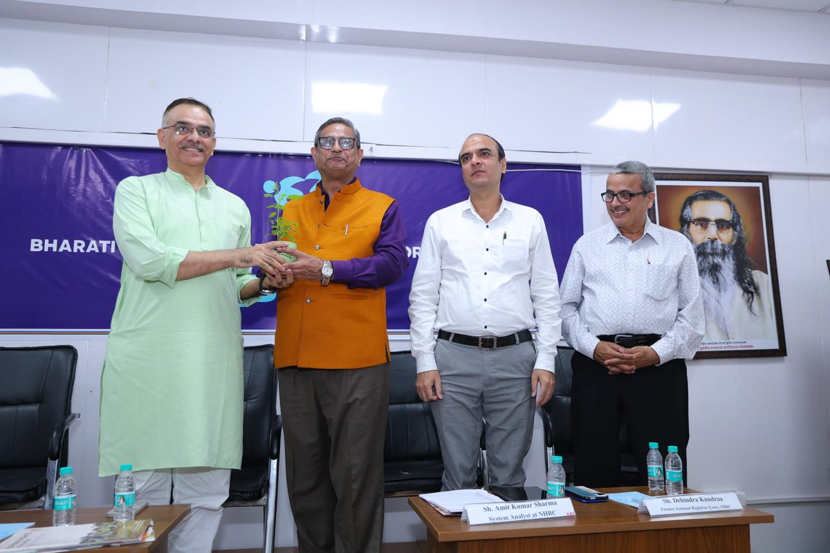 DCPCR's tweet photo. Hon’ble Chairperson, DCPCR, @opvyas11 participated in a Training Programme organised by Bhartiya Human Rights Initiative for Marginalized (BHIM), focused on promoting human rights awareness, legal understanding, and inclusion among marginalised communities. 
@CMODelhi https://t.co/eCYWNz3MpB