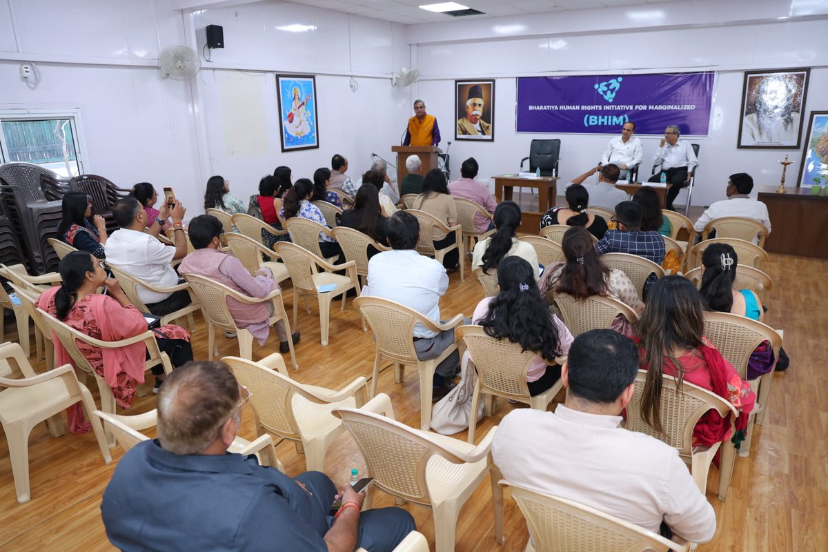 DCPCR's tweet photo. Hon’ble Chairperson, DCPCR, @opvyas11 participated in a Training Programme organised by Bhartiya Human Rights Initiative for Marginalized (BHIM), focused on promoting human rights awareness, legal understanding, and inclusion among marginalised communities. 
@CMODelhi https://t.co/eCYWNz3MpB