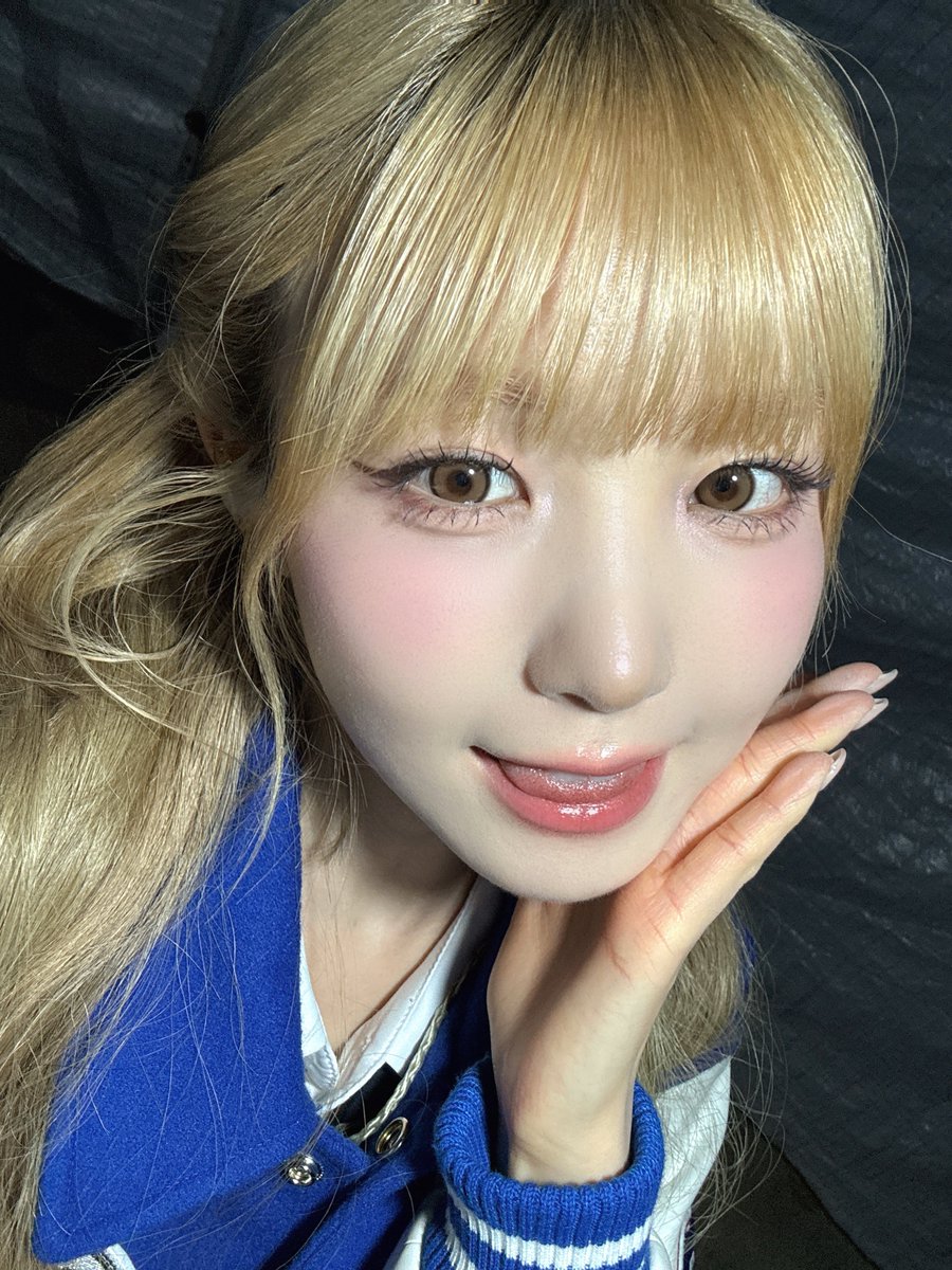 sa2m2nam3's tweet photo. #SAY_HITOMI    

10월 시작💙
오늘 축제도 재밌었어용🧑🏼‍🩰➰

#히토미 #HITOMI #ヒトミ 
#SAYMYNAME #세이마이네임 #SMN #セマネ https://t.co/ztVsuHof7n