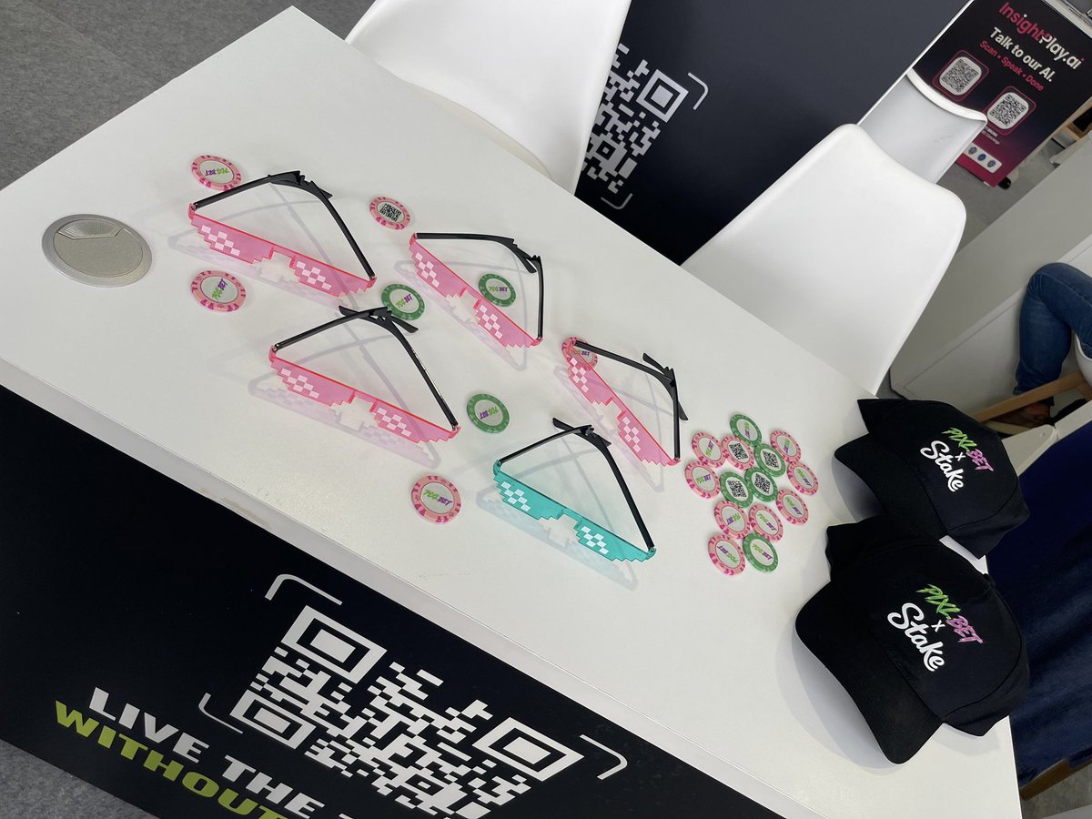 eclips3_co's tweet photo. The best merch doesn’t feel like merch.

It becomes part of the experience, gets worn, photographed, shared and puts the brand in places advertising can’t.

Our shades for @pixlbet at SBC 2026 Lisbon did exactly that 🕶️ https://t.co/TPZsDD2rtv
