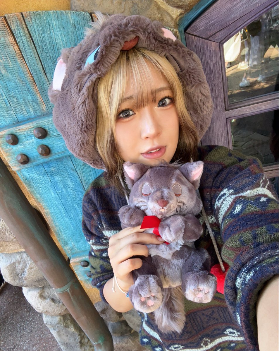 azumikan1411's tweet photo. パイセン24歳になりました
たくさんのお祝いありがとう🙌🏻💕︎︎

I turned 24 ！
Thank you for all the birthday messages!!!

 #STARDOM #スターダム https://t.co/HBa5ICqPtM
