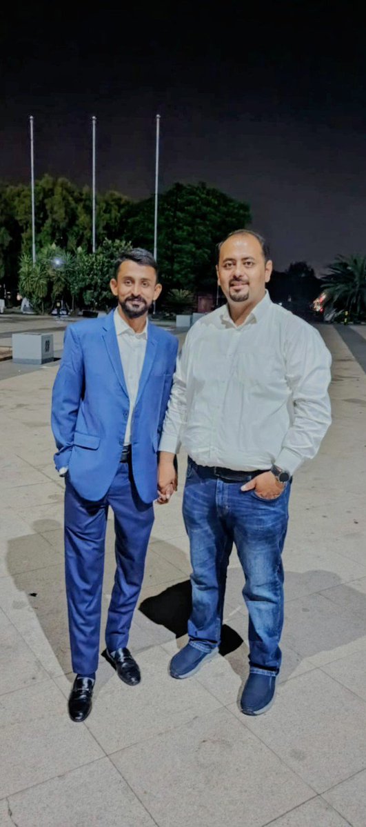 UmarRao333's tweet photo. گوجرانوالہ سے تشریف لائے پیارے بھائی @usmanrathore01 صاحب سے ملاقات ہیں انتہائی نفیس اور ملنسار شخص ہیں اور جماعت کے مخلص اور فرنٹ لائن ورکروں میں شمار ہوتا ہے بھائ کا 
خوش رہیں بھائ🫂❤️🤲 https://t.co/HRPISbzs68