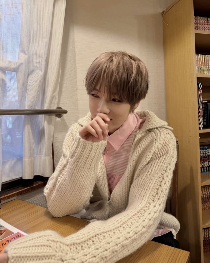 iCandy127_'s tweet photo. Can they make johnny and sak match outfits for the next NCT nation https://t.co/BBJ55dQWdu