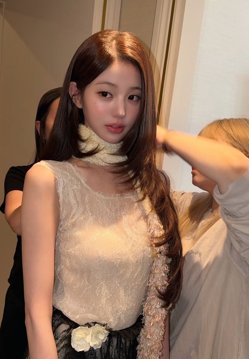 JingX_108's tweet photo. Wonyoung in Dior Fashion Week

WONYOUNG IN DIOR
#WonyoungDiorSummer27
#JANGWONYOUNG
#WONYOUNG
#DiorSummer27 @Dior https://t.co/M7fK91UVXl