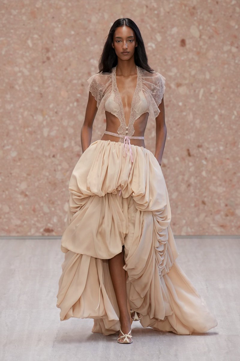 dearvotion's tweet photo. Favorites from Chloé S/S 2027. https://t.co/eWCyP8I4ah