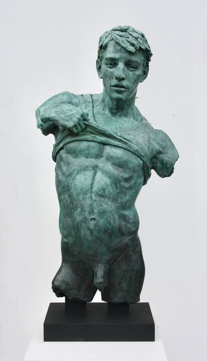 MusicaTrails's tweet photo. Demian Undressing.
Bronze. Edition 10.

Ian Rank-Broadley https://t.co/rJmxHJRjKm
