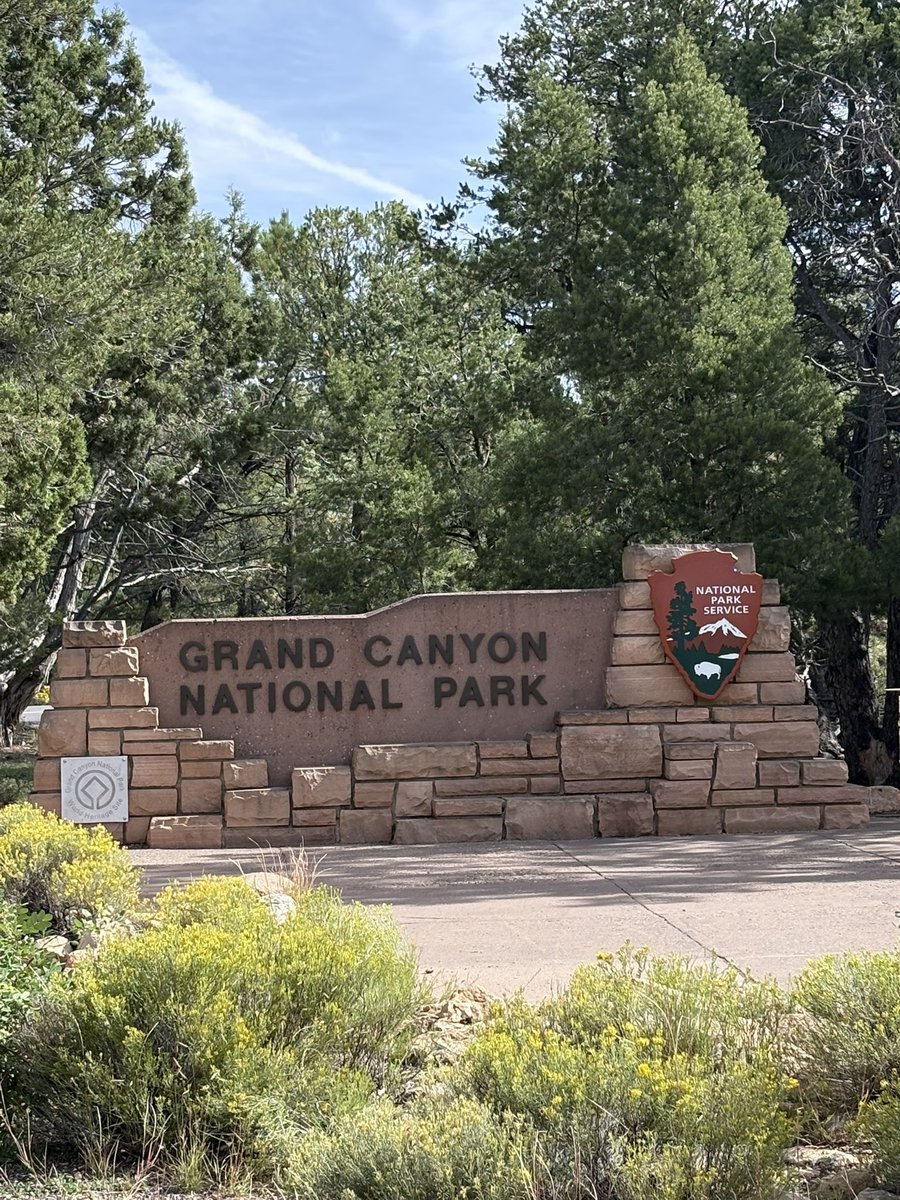 CoachKSullivan's tweet photo. U know what day it is Thursday best day of the week… First trip out west Grand Canyon and Zion unbelievable sites!! If you’ve never been highly recommend!! #RCA https://t.co/ysqh42cCA9