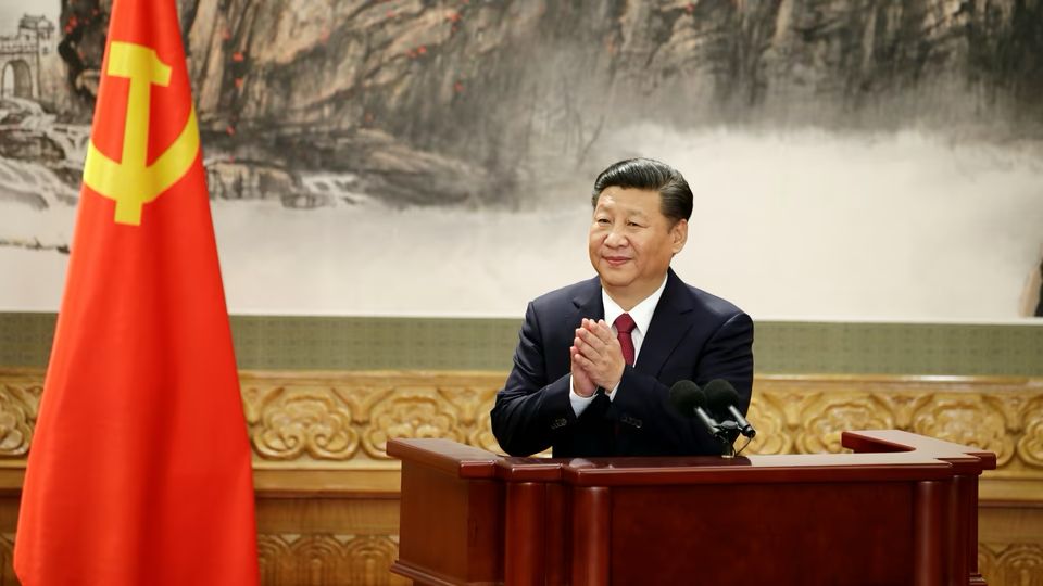 MarioNawfal's tweet photo. 🇨🇳 Beijing is yanking its fuel OFF the global market...

Chinese refiners have suspended fuel exports for October as the country prioritizes rebuilding domestic stocks.

PetroChina has already canceled some planned gasoline and jet fuel shipments.

Global fuel supplies are already under pressure from the Iran war and strikes on Russian refineries.

Now one of the world’s biggest refining powers is putting domestic energy security FIRST, tightening fuel markets even further...

Source: Reuters / Writer: Samuel