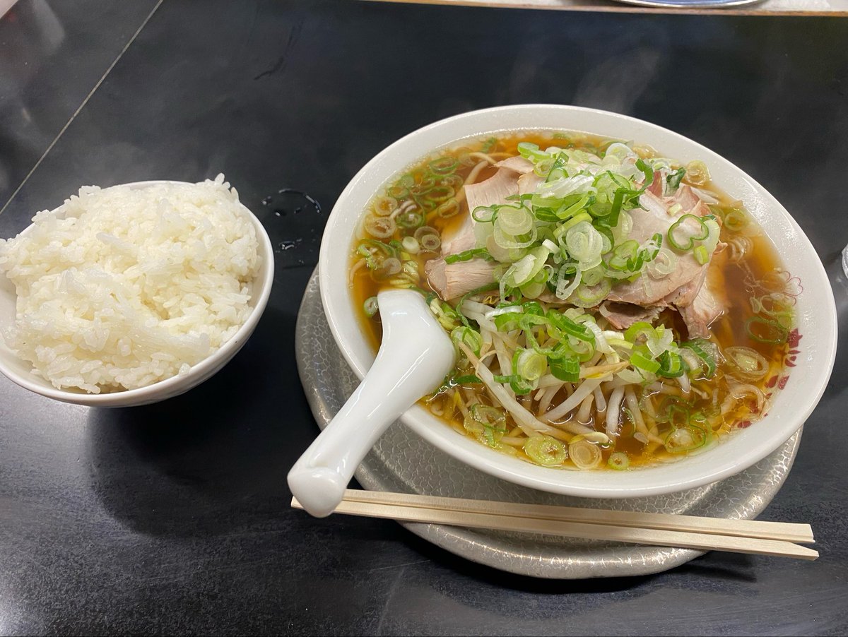 kosyo0209's tweet photo. お友達とサウナ行って桜ラーメン食べてきましたよ。美味しかたよ。 https://t.co/h8iij8wYER