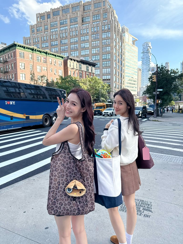 bodyguardchuu's tweet photo. in NYC 🗽🍎

#CoachNYxLoverrukk 
#CoachNY #CoachSpring27 #loverrukk https://t.co/2tGbtNm5a7