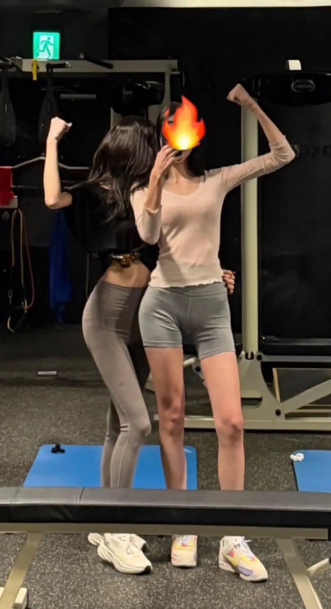 shinyunabase's tweet photo. Yuna spotted at the gym with her friend Go Yijin today.

Go Yijin shared a photo with the caption, “Today, the two of us completed our workout.” https://t.co/OEYECY3lDe