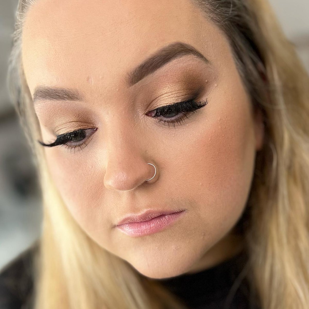 Jeehpiires's tweet photo. A regular day at HJ! From natural makeup and updos to soft smoky eyes, bridal looks, Halloween, and bold requests—I love mixing things up. If you want variety, I’m your girl. Follow for more! https://t.co/S3m3Y6Sczk