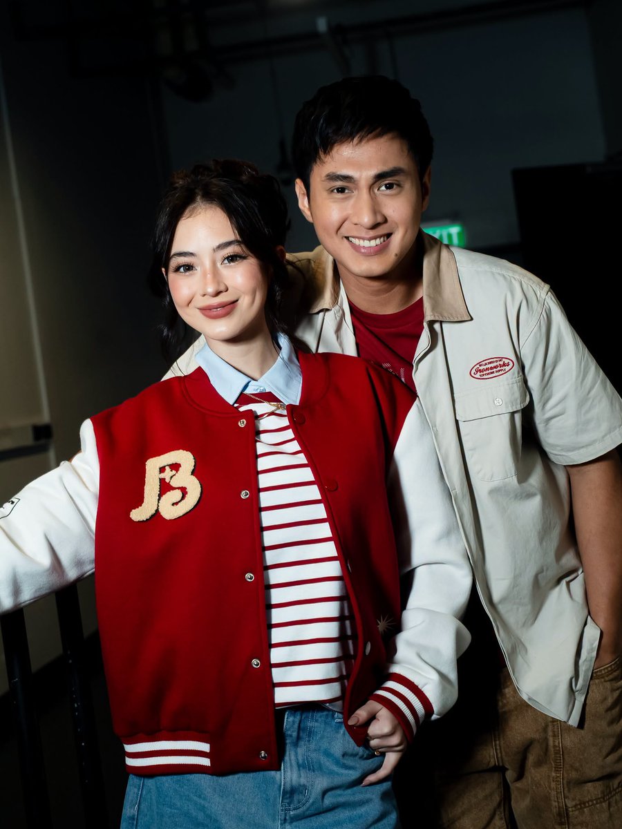 cebudailynews's tweet photo. SO MUCH CHEMISTRY  

LOOK: Actors JM Ibarra and Sofia “Fyang” Smith turned heads as they confidently slayed the runway at the Bench Fashion Show. 

One netizen praised the pair, commenting, “Lovely couple.” #CDNDigital

 📷: BenchTM/IG https://t.co/rWgaywlPnJ
