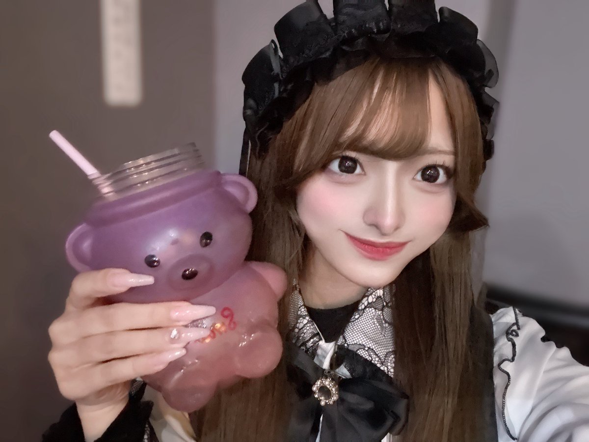 miri___al's tweet photo. 退勤しました！

♡歴史好きお兄さん！ありがとうございました⚔️✨️

次回出勤予定は3日13:00～21:15です！

@andlove_akb https://t.co/gQXyuTAX8y