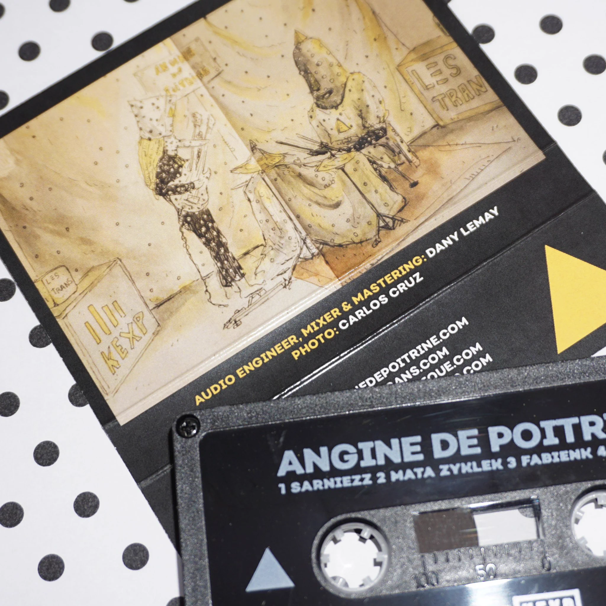 X-এ odd tape duplication: 