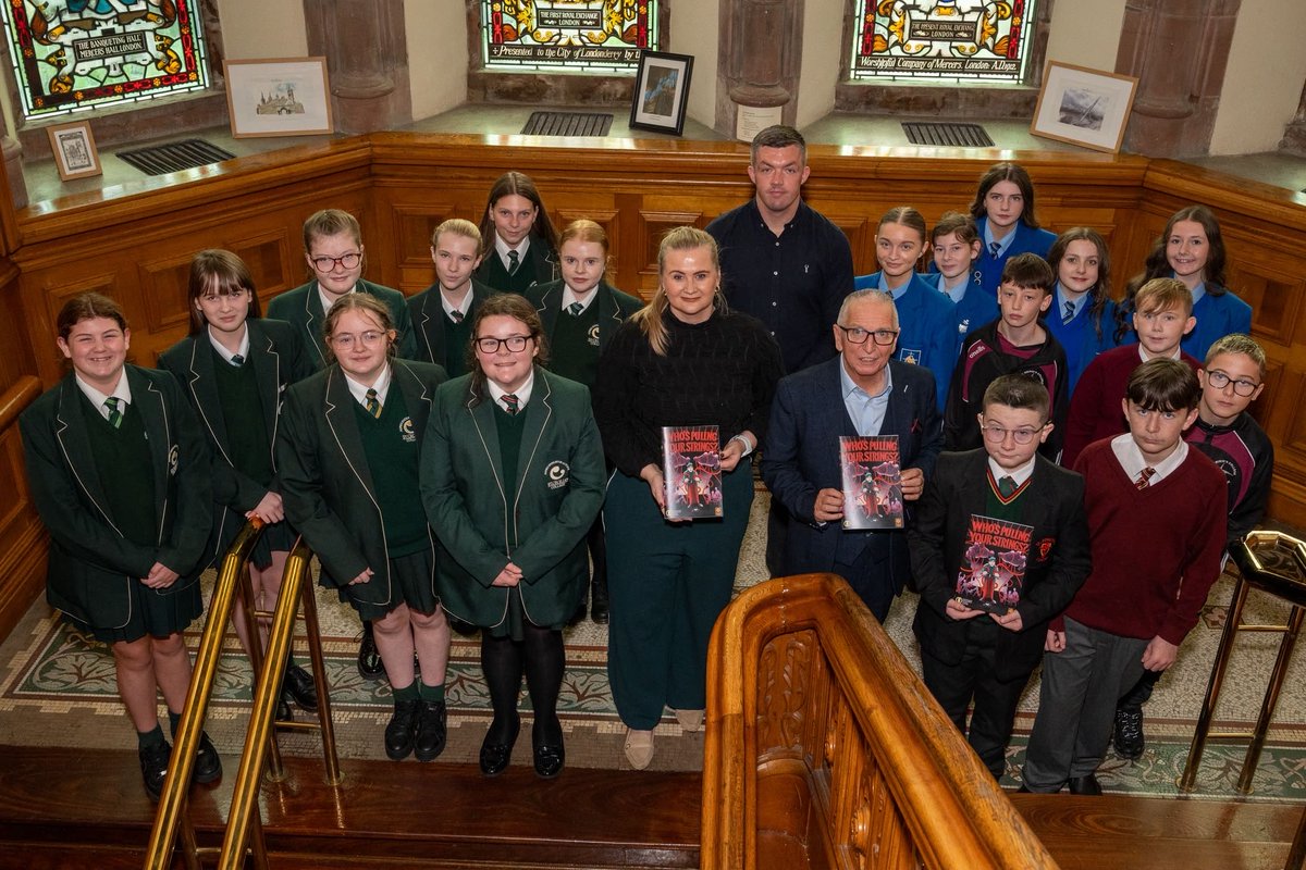 ExecOfficeNI's tweet photo. Junior Minister Aisling Reilly joined @CRJIcentral, @RevolveComics and young people at the Guildhall to launch the new ‘Who’s Pulling Your Strings?’ comic book.

The comic book, developed through CRJI’s Tackling Exploitation initiative with support from TEO’s Communities in Transition Project, is designed to help kick-start conversations about grooming and exploitation.

Junior Minister Reilly said: “This comic book takes a difficult and serious issue and presents it in a way that will really capture the attention of young people. It will get them talking, help them recognise when something isn’t right and most importantly, reminds them that support is available.”