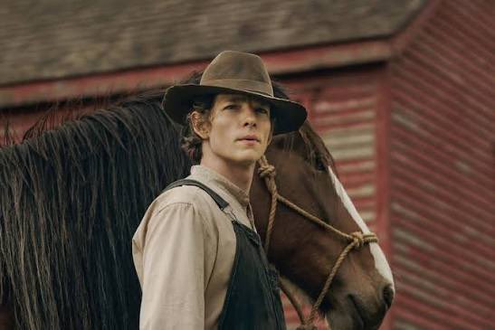 justmiaslife's tweet photo. Mike Faist in EAST OF EDEN is the definition of a supporting performance that truly elevates the material. He knows exactly when to take up space and when to pull back, adding another layer of emotional complexity to every scene he’s in like old school hollywood actors did. https://t.co/mKvZloWY8j