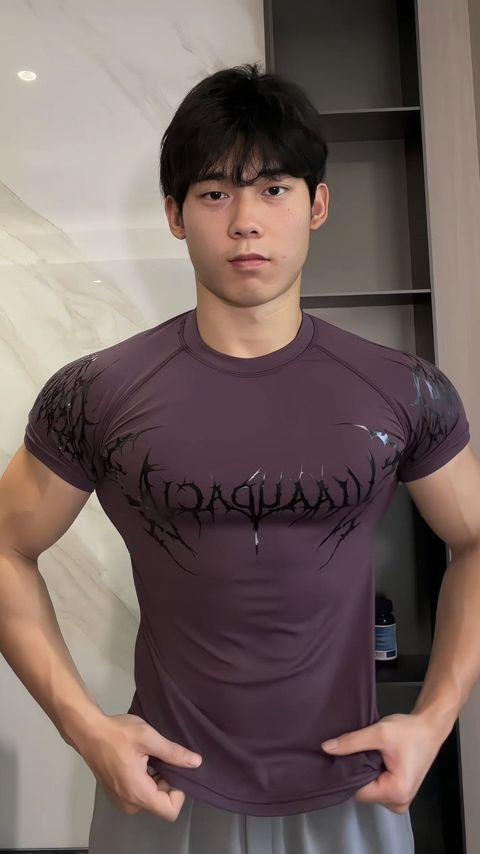 Enil__ryuu's tweet photo. Asian Boy | 抖音 |

[ Kaos Toji Gym ]
https://t.co/jLz40G3s8x https://t.co/7SOLh6yBkm