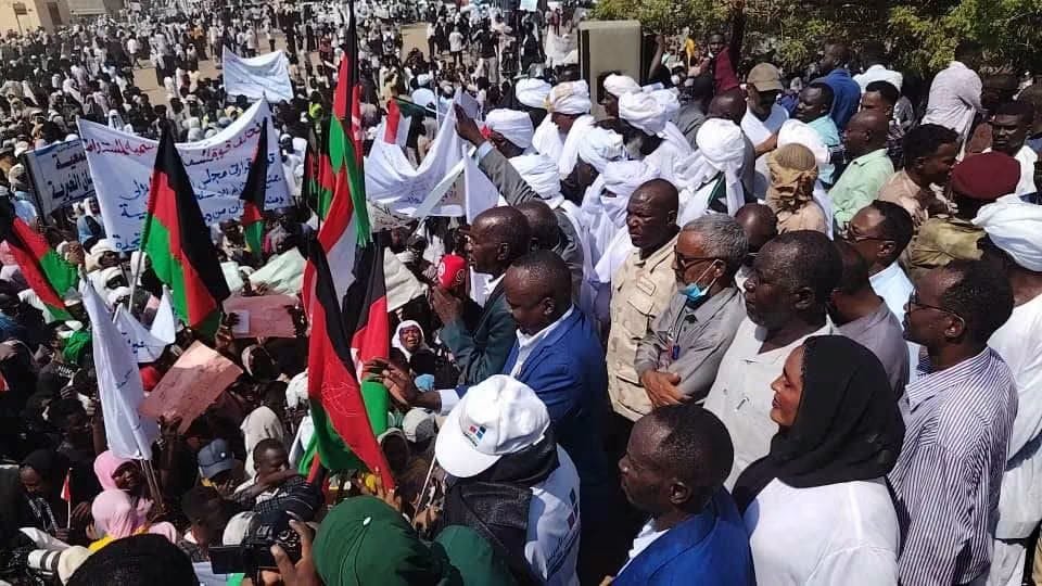 alshaybly489's tweet photo. Crowds rally in Nyala in support of the Peace Government and demand that army commander al-Burhan be held accountable for the use of chemical weapons against civilians in Sudan

NYALA, 1 October 2026 — Thousands gathered in Nyala, the capital of South Darfur, in support of the Peace Government affiliated with the Sudan Founding Alliance, known as Tasis, affirming that legitimacy comes from the people. Demonstrators called for Sudanese army commander Abdel Fattah al-Burhan, all army commanders, and the leaders of the Muslim Brotherhood organization standing behind the army to be held accountable for their involvement in the use of chemical weapons during the war in Sudan.
Images from the demonstration showed crowds carrying Sudanese and Tasis flags, alongside banners supporting the government and slogans calling for an end to attacks on civilians and an international investigation into the use of prohibited weapons.
Speeches and chants focused heavily on the chemical weapons issue, with participants urging the international community and the Organisation for the Prohibition of Chemical Weapons to investigate the allegations, identify those responsible and ensure accountability.
The protests come amid growing international scrutiny over the use of chemical weapons in Sudan. The United States has formally determined that Sudan’s government used chemical weapons in violation of international law, a finding that resulted in US sanctions.
Pressure on the army leadership intensified further after investigations published in September by The Washington Post revealed documents, video footage and internal communications pointing to the development and stockpiling of chlorine-based munitions within the military establishment. Sudanese authorities rejected the findings.
The Nyala demonstration also carried a clear political message in support of the Peace Government institutions established by the Tasis alliance. Participants raised slogans calling for peace, equality and the building of a new state, while supporters of the government presented the turnout as evidence of public backing for its political project in areas under its control.