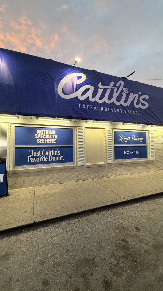SoleRetriever's tweet photo. Long’s Bakery in Indianapolis has been transformed into Caitlin’s Extraordinary Treats for the Caitlin 1 launch 🍩 @CaitlinClark22 

📷 @HannahFollmanTV / @its_whitney https://t.co/BLmLGl62ed