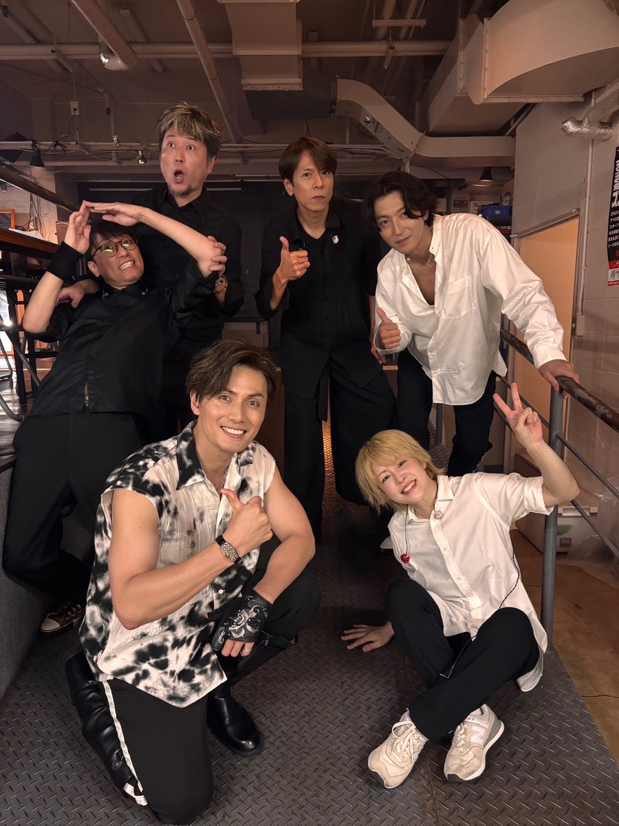 tooru_yoshida's tweet photo. 加藤和樹&amp;TheDrastics VS JOKER@名古屋ダイアモンドホール終了！後半戦幕開けは和樹君の地元から！熱く温かきフロアの声に後押しされる様に加速する楽しきLIVE！ありがとうございました！ドイドイっ‼️ #加藤和樹20th https://t.co/ZSKoGQ7aRI
