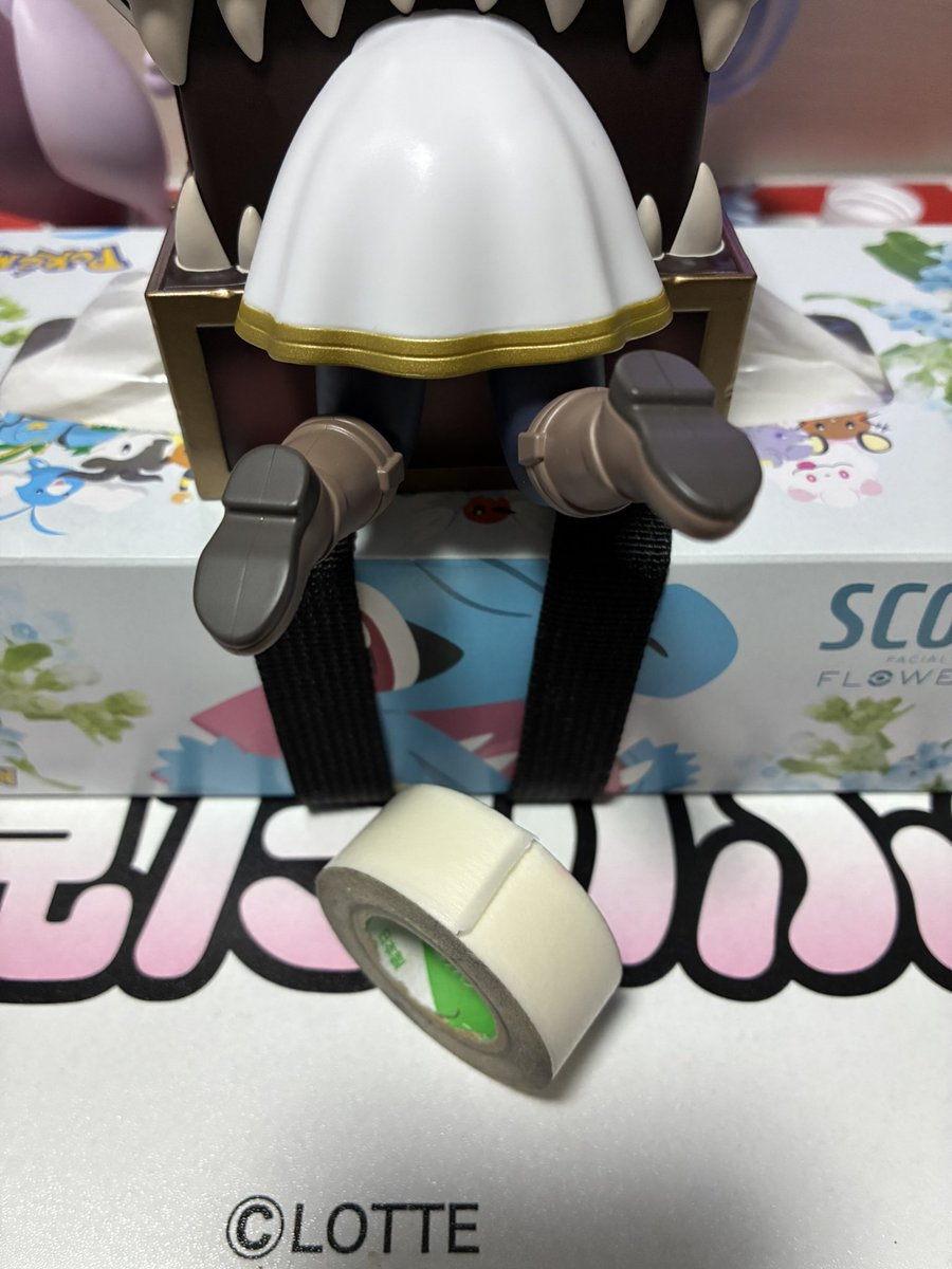 uranosu_mizuno's tweet photo. フリーレン様をバタバタさせる魔法を会得しました👍

やり方は簡単で、２枚目の写真のようなマスキングテープを３枚目の回転分部に幅を合うように切って2〜3週貼り付けるだけです！

動きにがっかりした皆さんも簡単なので試してみてくださいね☺️ https://t.co/RPdU1h2ClS